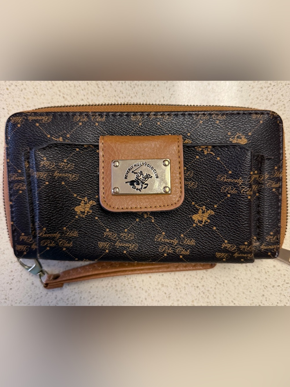 Beverly Hills Polo Club Black and Tan Signature Zip Wristlet